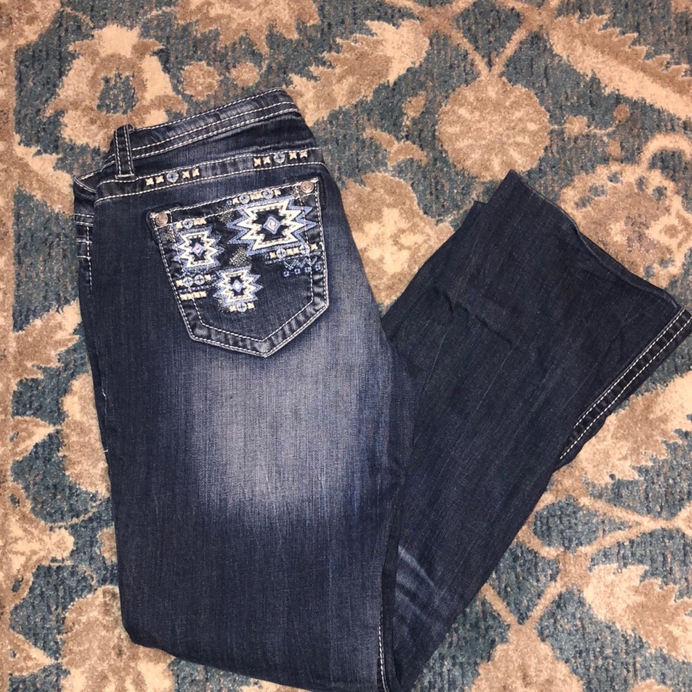Boot cut jeans